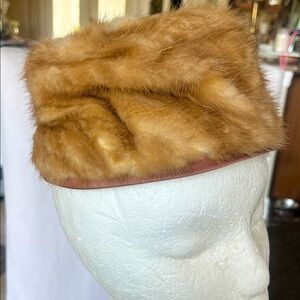 Vintage 1960s Deborah Exclusive tan and brown mink pillbox hat